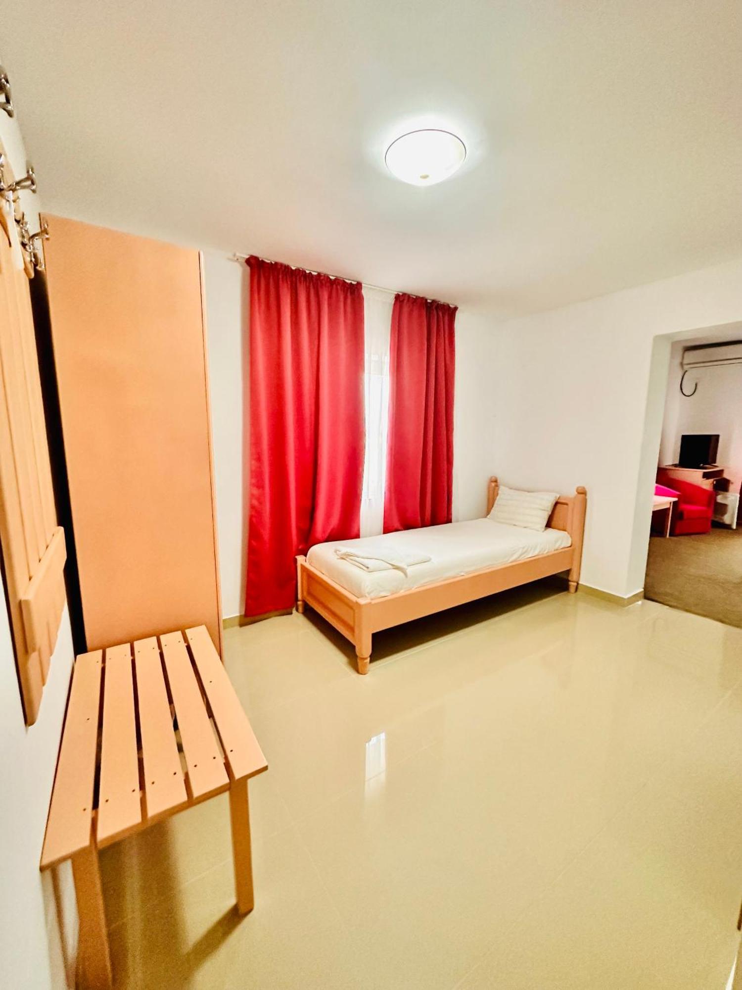 Pensiunea Fabian Hotel Jurilovca Luaran gambar